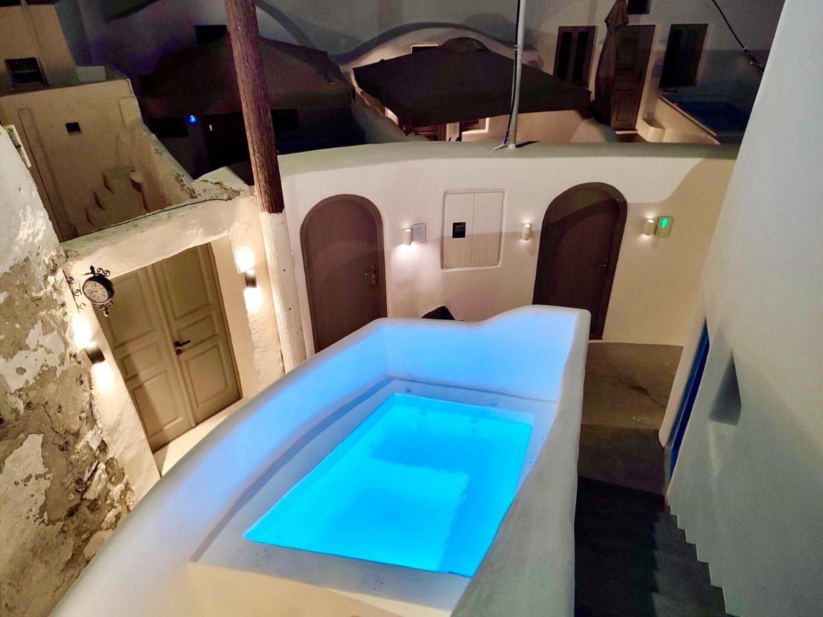 Oldtown Suites Fira Εξωτερικό φωτογραφία