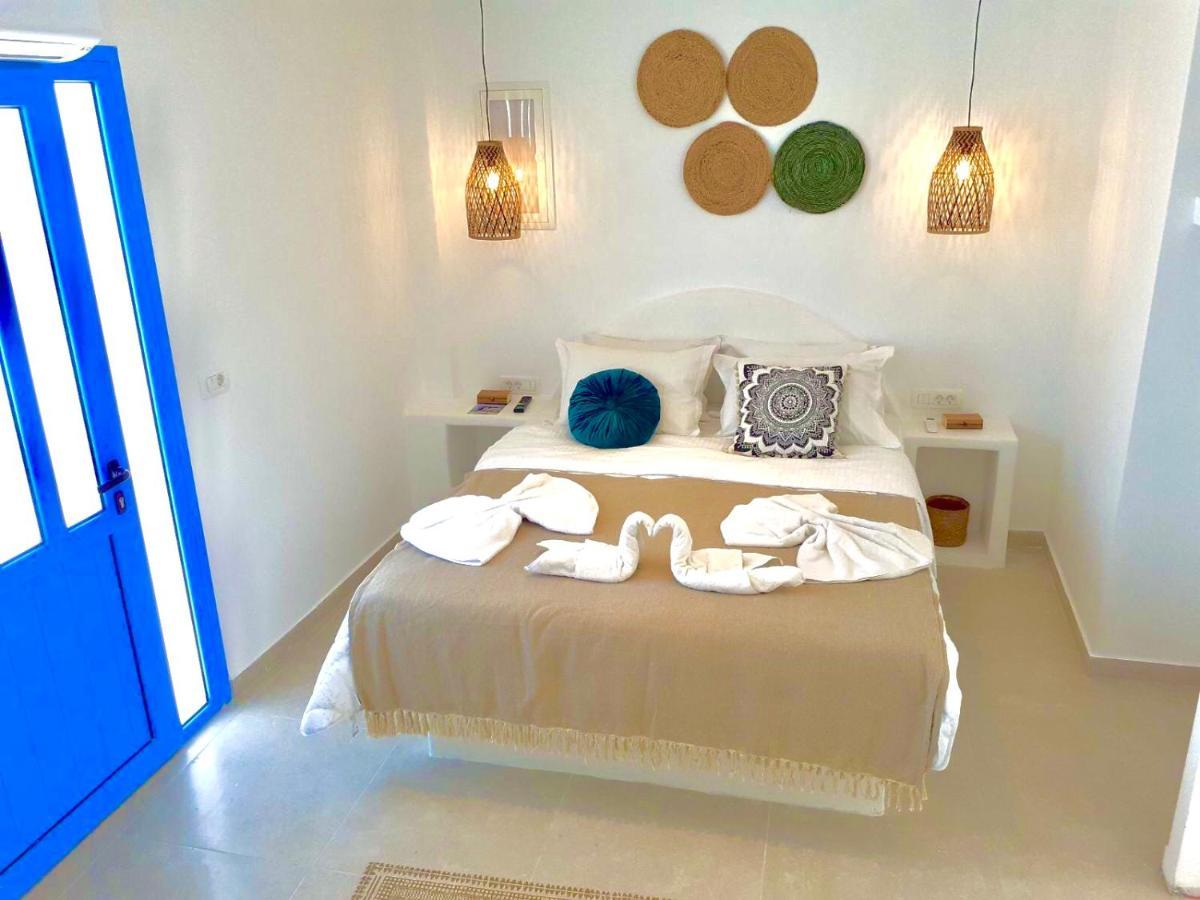 Oldtown Suites Fira Εξωτερικό φωτογραφία