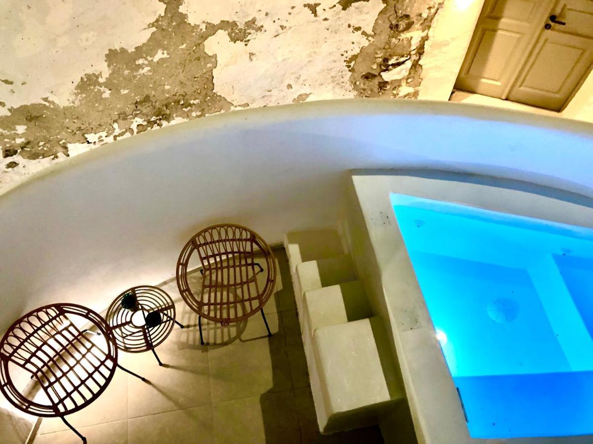Oldtown Suites Fira Εξωτερικό φωτογραφία