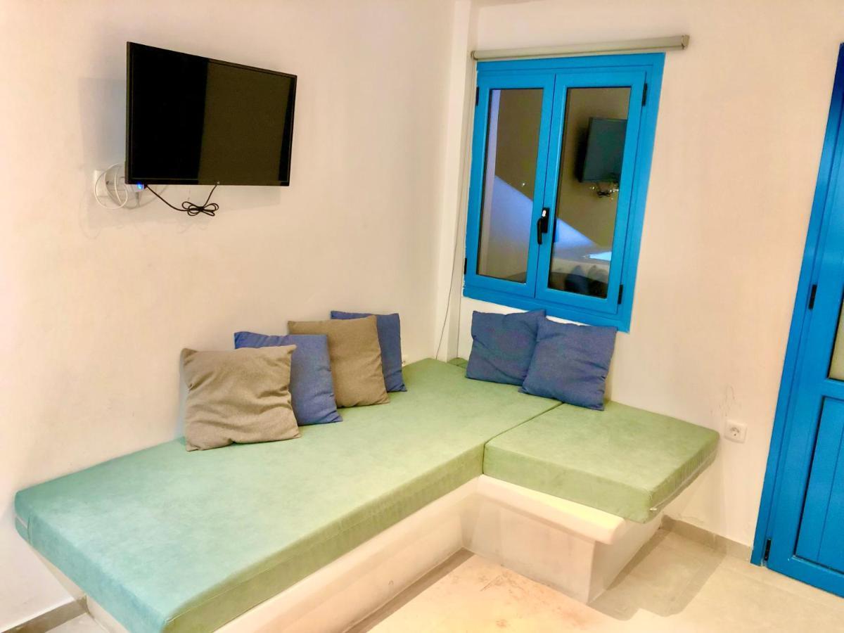 Oldtown Suites Fira Εξωτερικό φωτογραφία